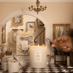 Special-Edition English Pear & Freesia Scented Candle