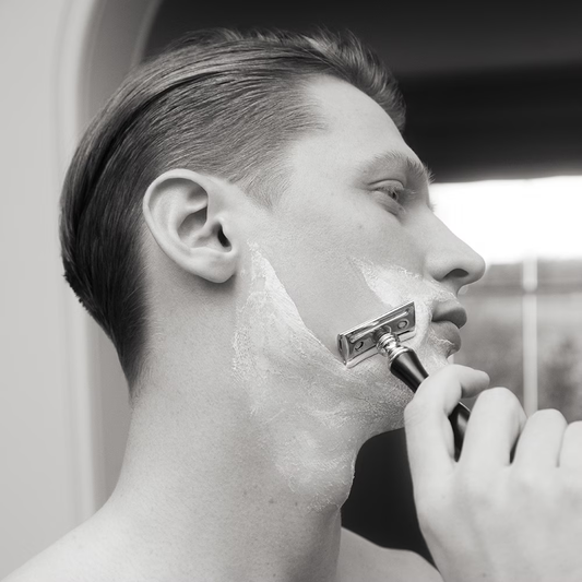 Black Cedarwood & Juniper Shaving Cream